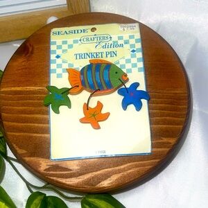 Crafty Productions Inc. Craft  FISH Wood Trinket Pin Vintage NEW Beachy Starfish
